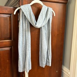 NWT Jenni On Repeat Heather Gray Jersey Wrap Scarf